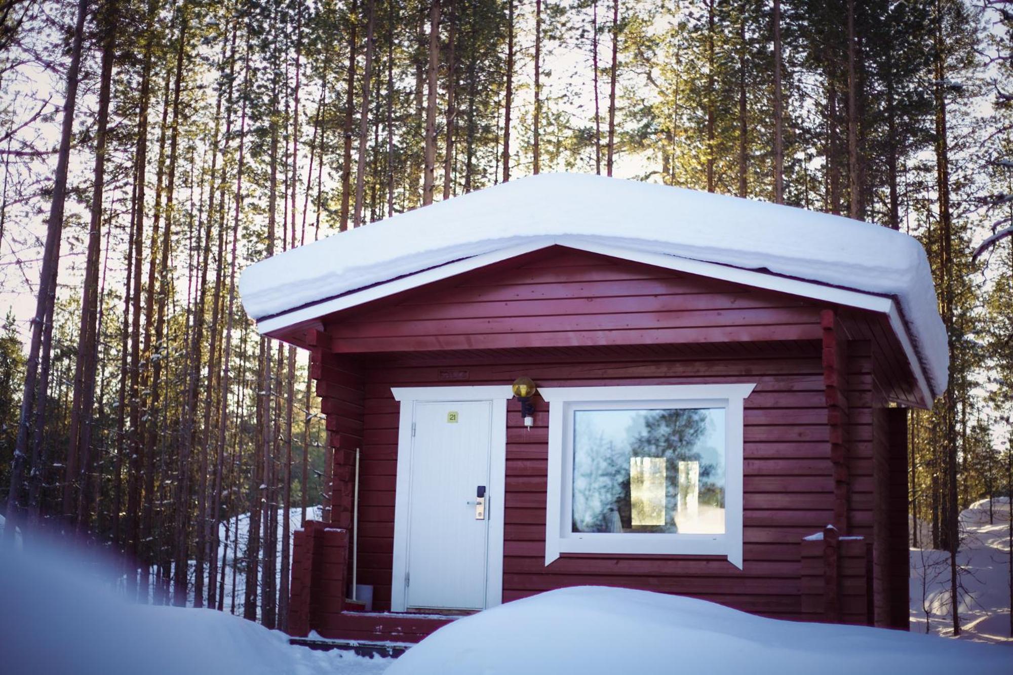 Crow Creek Cabins Инари Экстерьер фото